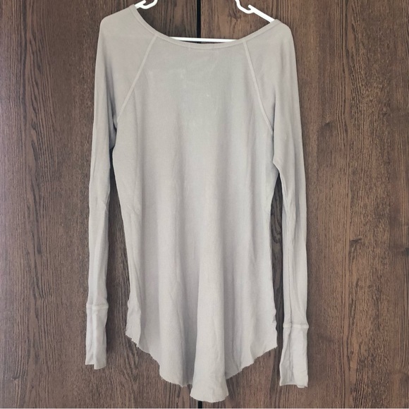 Urban Outfitters Truly Madly Deeply Long Sleeve Scoop Neck Gray M - Picture 4 of 5